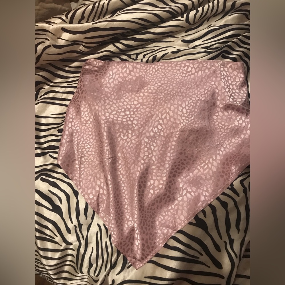 Rose gold bandanna top!